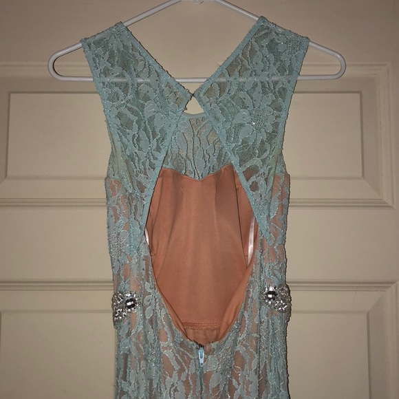 Sparkly sky blue evening gown!! - Picture 3 of 4